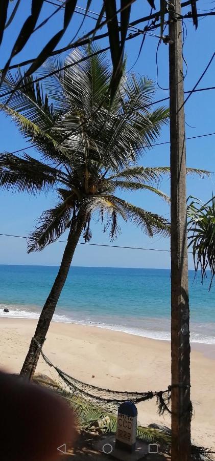 Chandi Gaya Beach Guesthouse Tangalle Kültér fotó