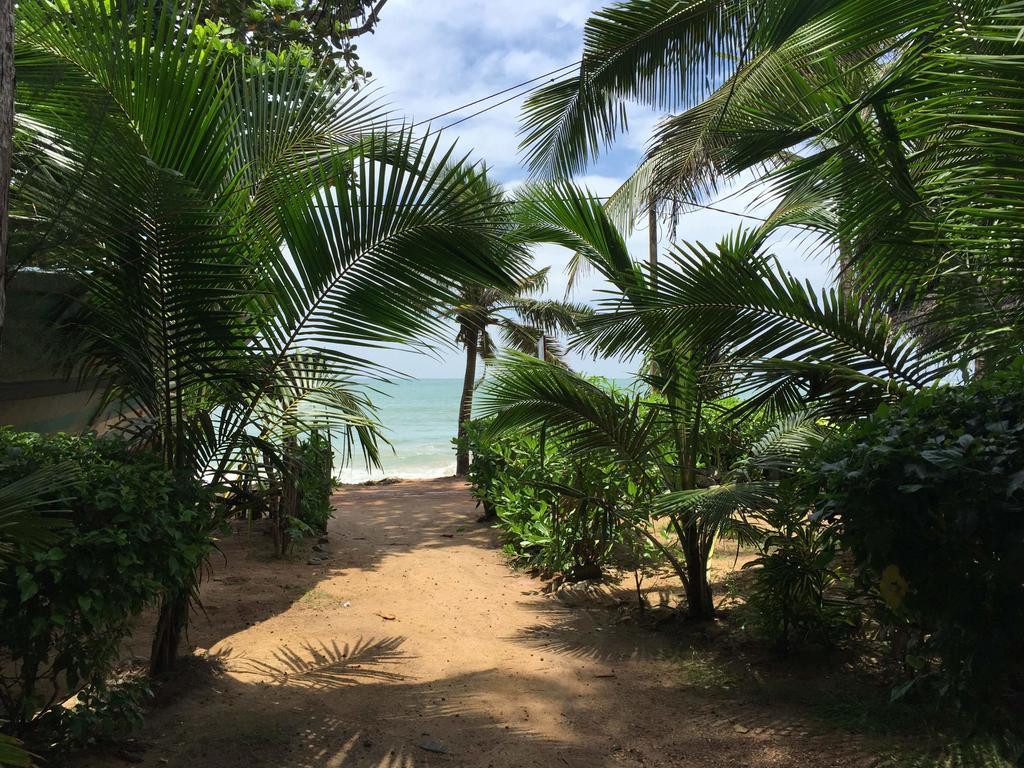 Chandi Gaya Beach Guesthouse Tangalle Kültér fotó